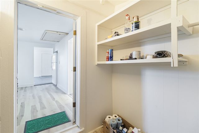 1609 West Main Road, Middletown, RI 02842