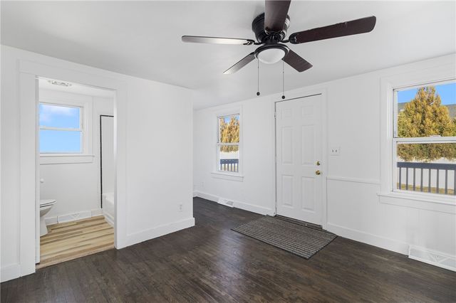1609 West Main Road, Middletown, RI 02842