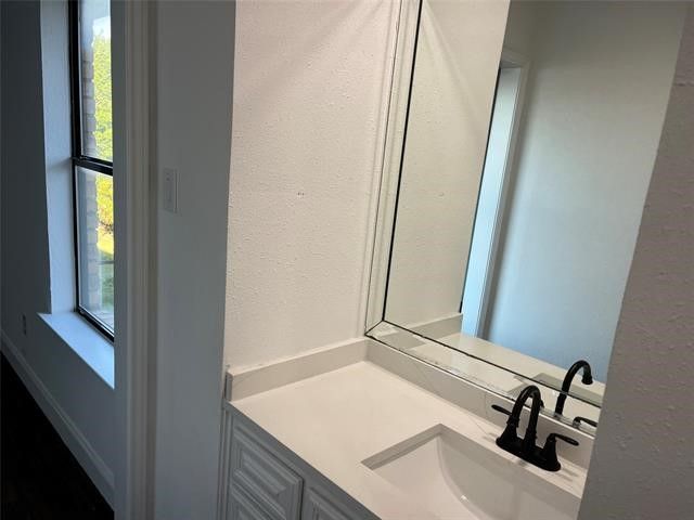 6701 Mt Vernon Court, Arlington, TX 76017