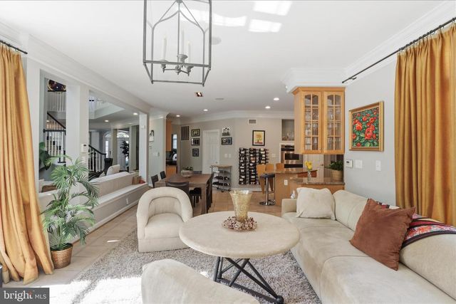 7323 LAUREL CREEK CT, Springfield, VA 22150