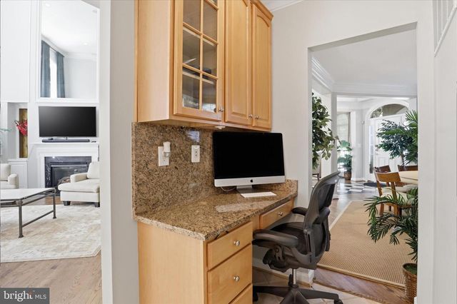 7323 LAUREL CREEK CT, Springfield, VA 22150
