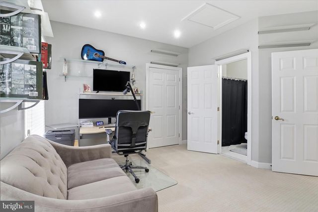 7323 LAUREL CREEK CT, Springfield, VA 22150