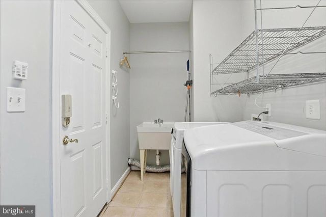7323 LAUREL CREEK CT, Springfield, VA 22150