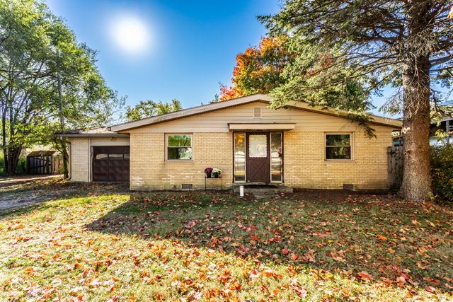 1929 E Us HWY 40, Clayton, IN 46118