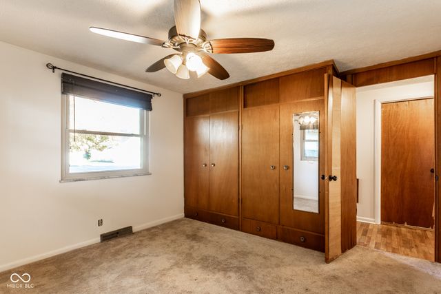 1929 E Us HWY 40, Clayton, IN 46118