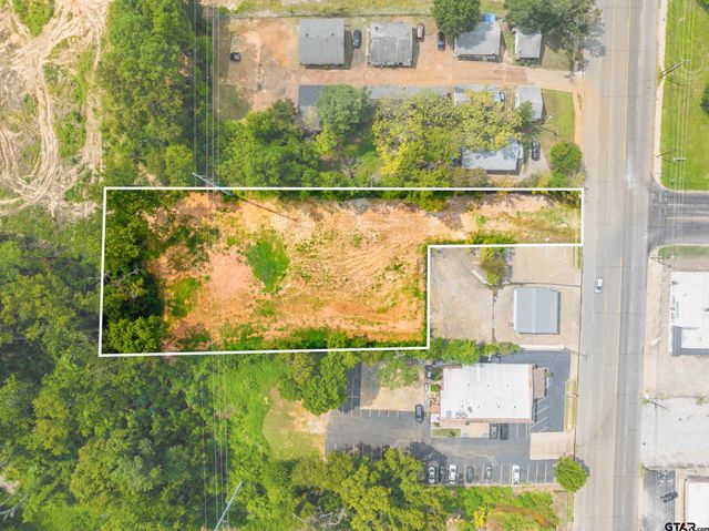 2456 W ERWIN ST, Tyler, TX 75702