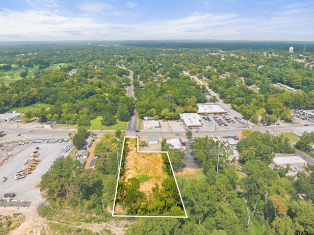 2456 W ERWIN ST, Tyler, TX 75702