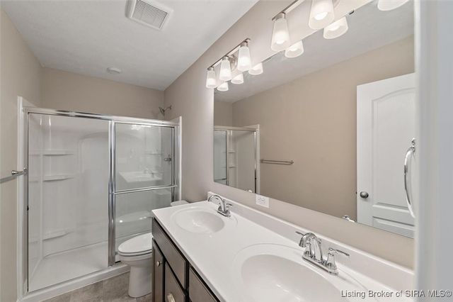 8220 Crescent Cove, Charlestown, IN 47111