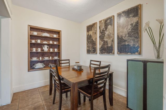 457 W Maple Street, Exeter, CA 93221