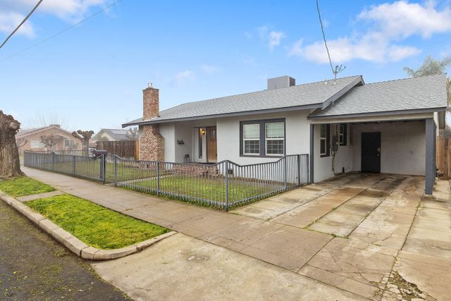 457 W Maple Street, Exeter, CA 93221