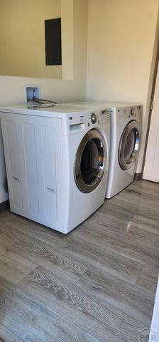 923 E 7th St, Pueblo, CO 81001