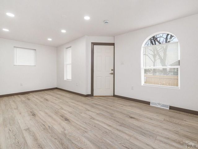 923 E 7th St, Pueblo, CO 81001