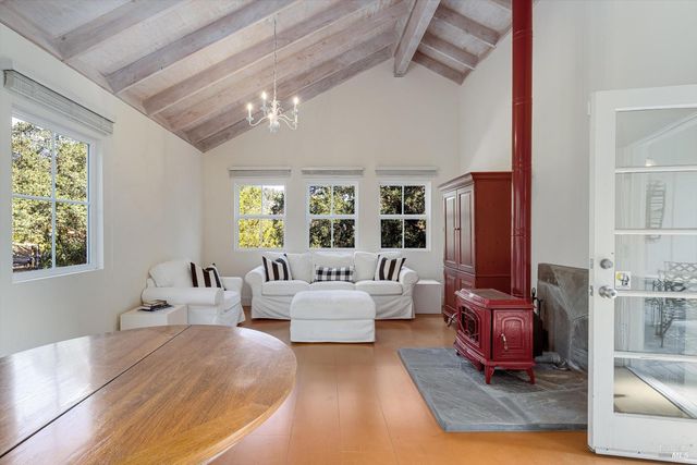 3200 Castle Rd, Sonoma, CA 95476