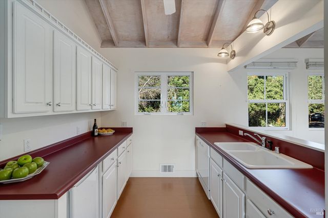 3200 Castle Rd, Sonoma, CA 95476