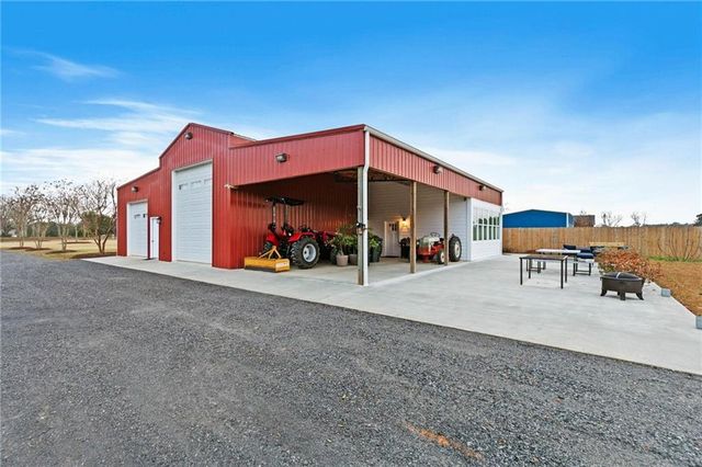 16014 County Road 26 Road, Foley, AL 36535