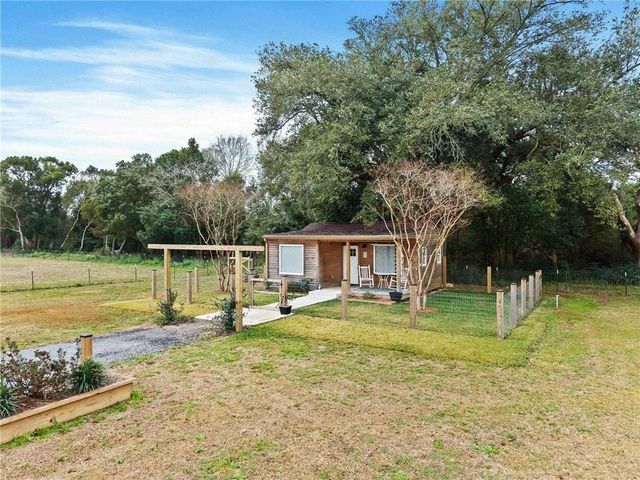 16014 County Road 26 Road, Foley, AL 36535