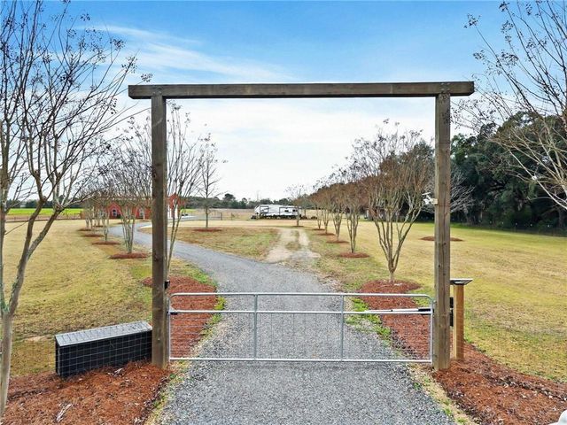 16014 County Road 26 Road, Foley, AL 36535