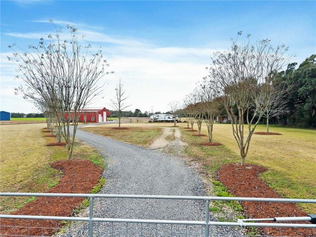 16014 County Road 26 Road, Foley, AL 36535