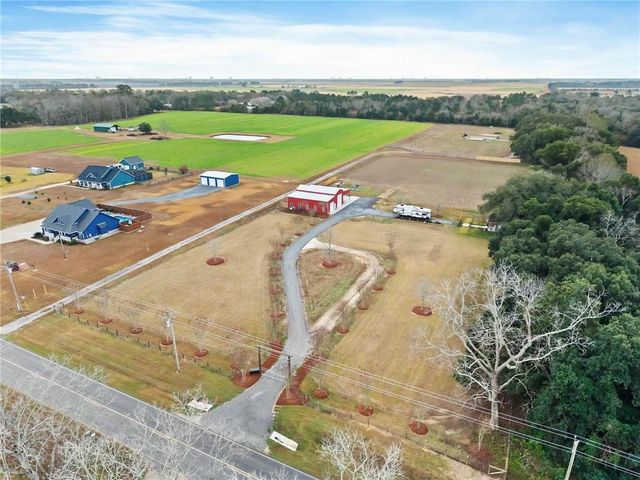 16014 County Road 26 Road, Foley, AL 36535