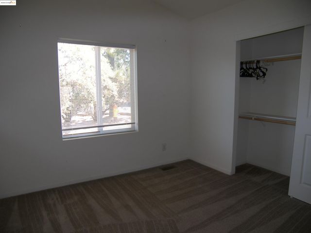 22877 E Parkwood Dr., Groveland, CA 95321