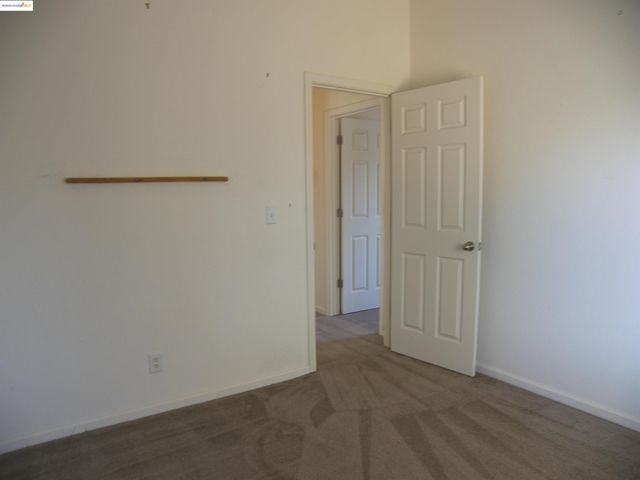 22877 E Parkwood Dr., Groveland, CA 95321