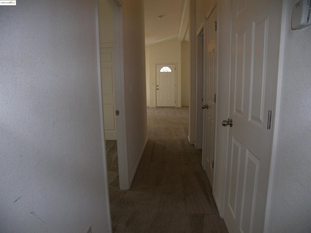 22877 E Parkwood Dr., Groveland, CA 95321