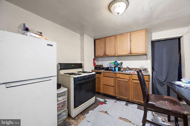 715 E 10TH ST, Wilmington, DE 19801