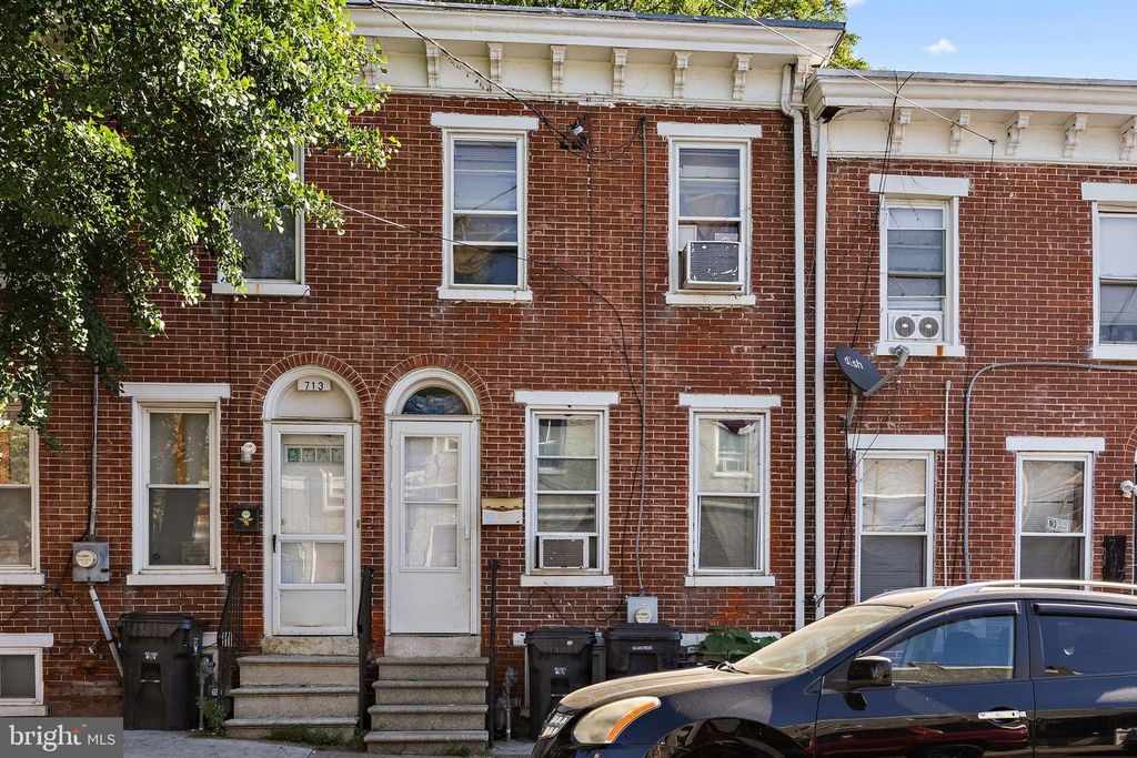 715 E 10TH ST, Wilmington, DE 19801