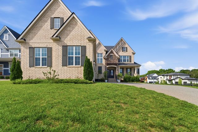 2186 Broadway St, Nolensville, TN 37135