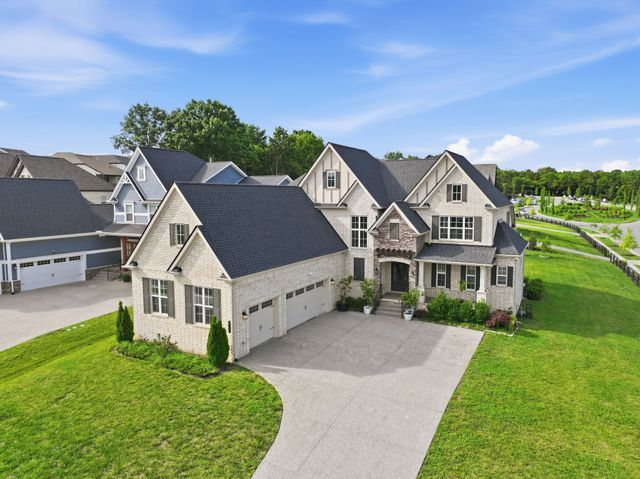 2186 Broadway St, Nolensville, TN 37135