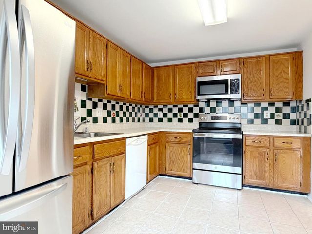 10523 SMITHY CT, North Potomac, MD 20878