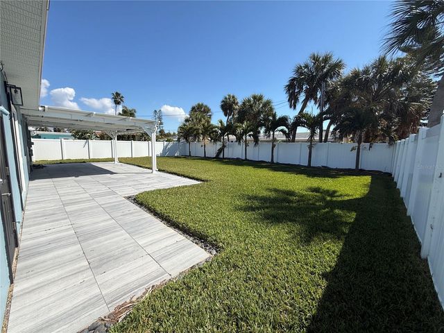 450 82ND AVENUE, St Pete Beach, FL 33706