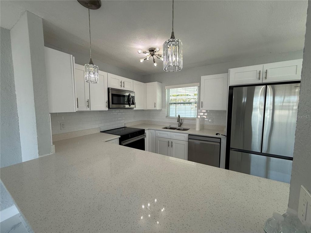 Image 4 of property listing at 450 82ND AVENUE, St Pete Beach, FL 33706