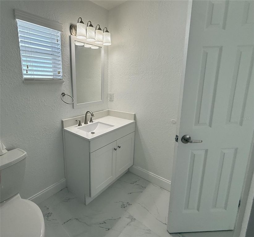 Image 9 of property listing at 450 82ND AVENUE, St Pete Beach, FL 33706
