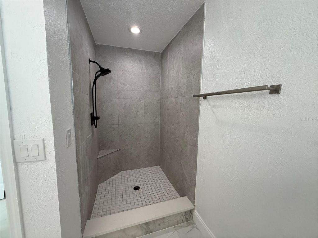 Image 10 of property listing at 450 82ND AVENUE, St Pete Beach, FL 33706