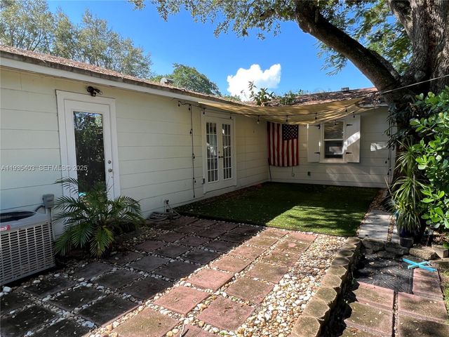 606 SW 11th St 0, Fort Lauderdale, FL 33315