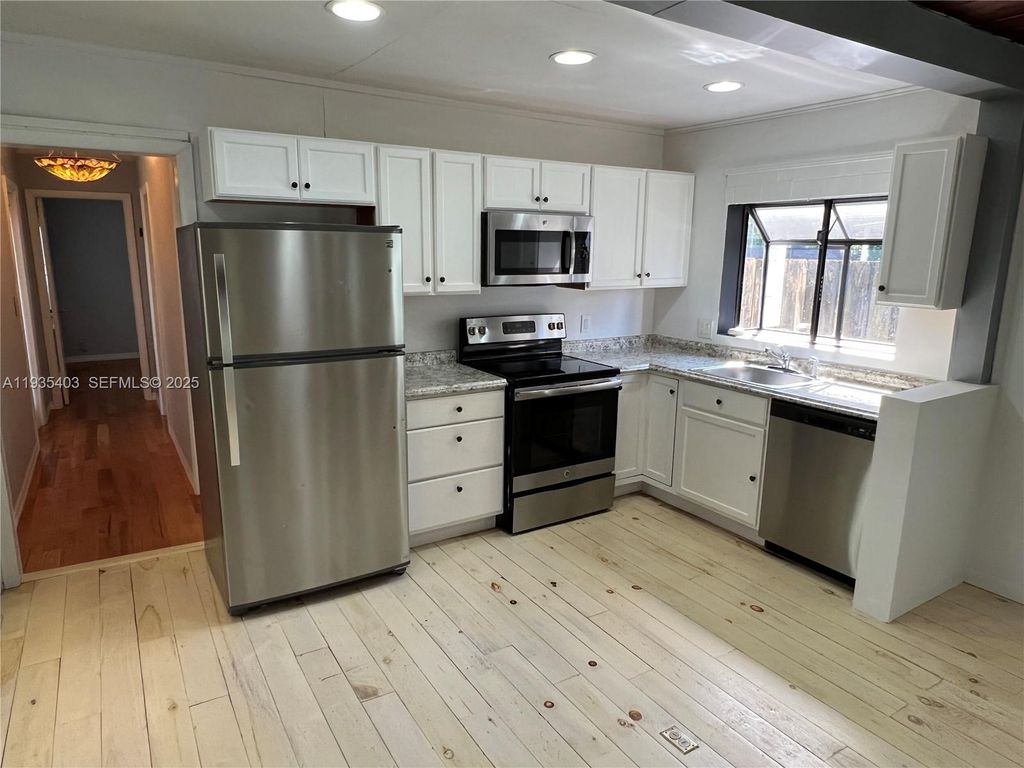 606 SW 11th St 0, Fort Lauderdale, FL 33315