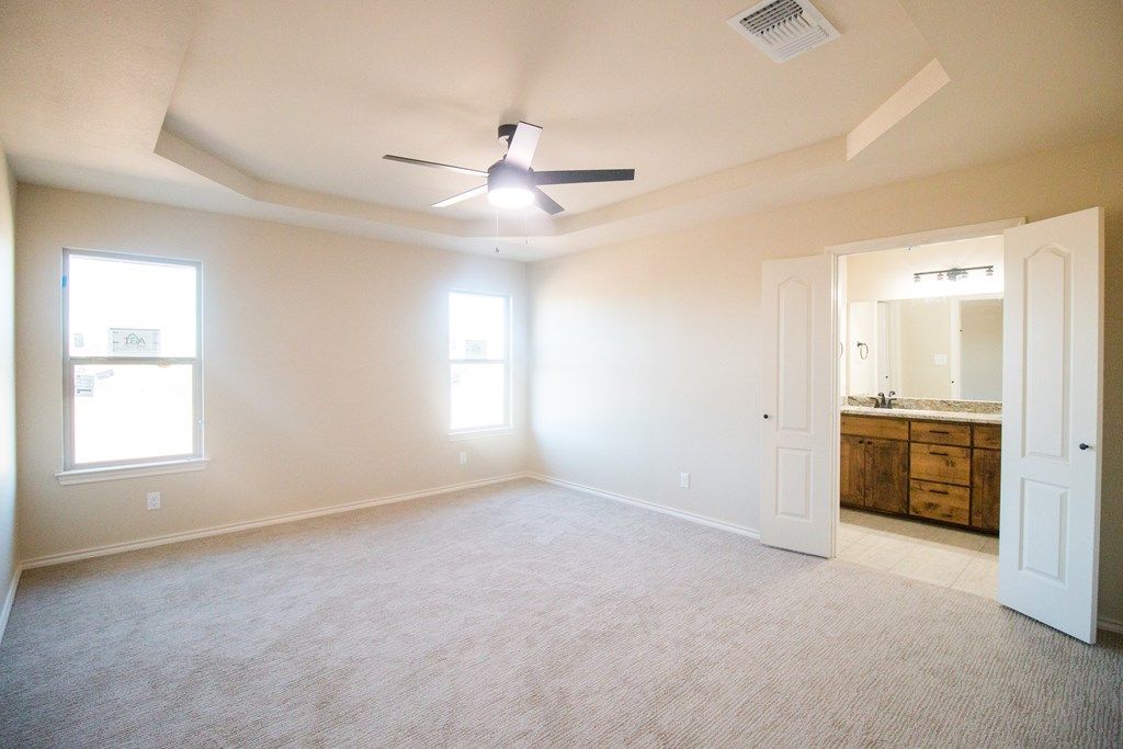 Image 5 of property listing at 5405 Coral Way, San Angelo, TX 76904