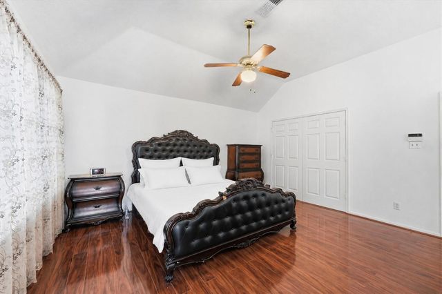 5602 Society Ln, Houston, TX 77084