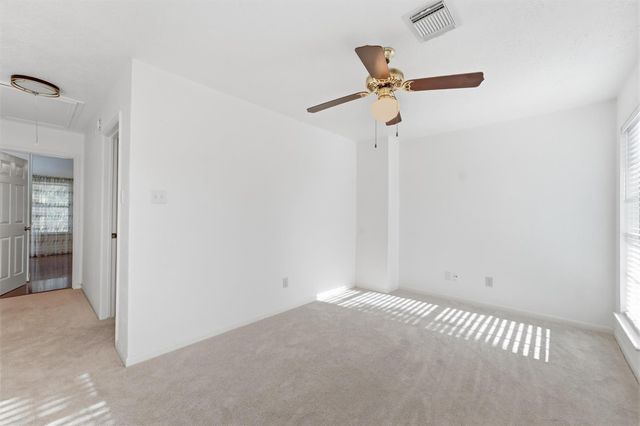 5602 Society Ln, Houston, TX 77084