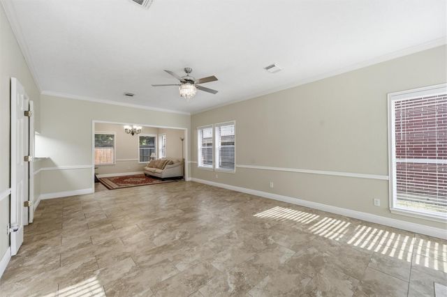 5602 Society Ln, Houston, TX 77084