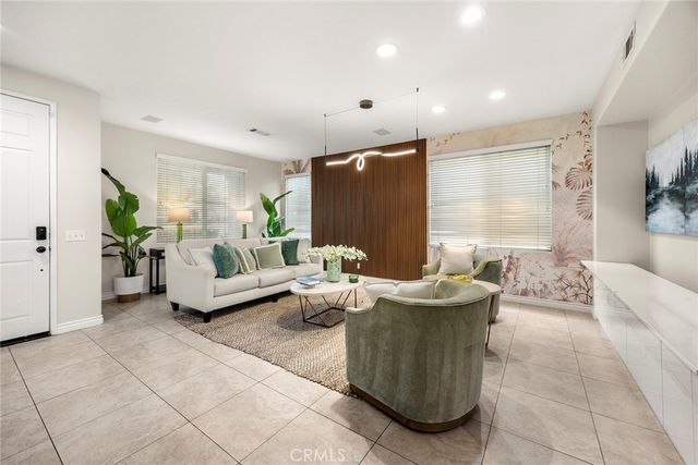 636 S Halliday, Anaheim, CA 92804
