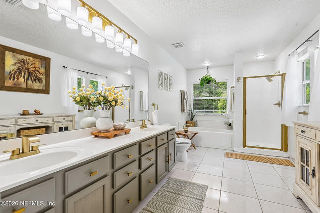 12450 HEATHGATE Court, Jacksonville, FL 32225