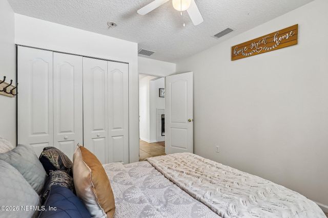 12450 HEATHGATE Court, Jacksonville, FL 32225