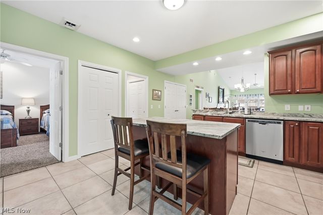 574 Lakeview Blvd. Boulevard, Lake Milton, OH 44429