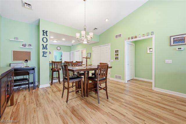 574 Lakeview Blvd. Boulevard, Lake Milton, OH 44429