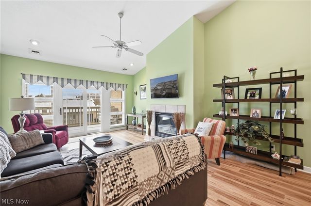 574 Lakeview Blvd. Boulevard, Lake Milton, OH 44429