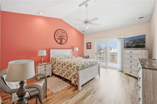 574 Lakeview Blvd. Boulevard, Lake Milton, OH 44429