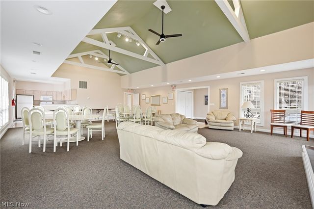 574 Lakeview Blvd. Boulevard, Lake Milton, OH 44429