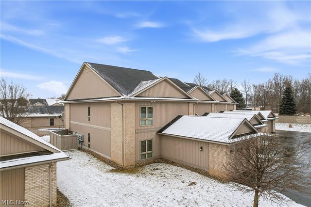 574 Lakeview Blvd. Boulevard, Lake Milton, OH 44429